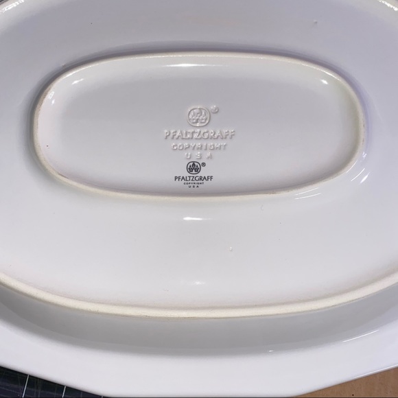 Pfaltzgraff Christmas Heritage 14” Platter NEW beautiful USA. - Picture 3 of 9